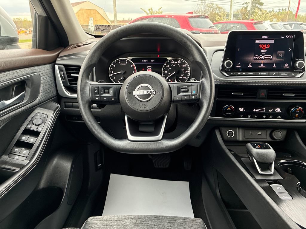 Used 2023 Nissan Rogue SV AWD/4WD image 20
