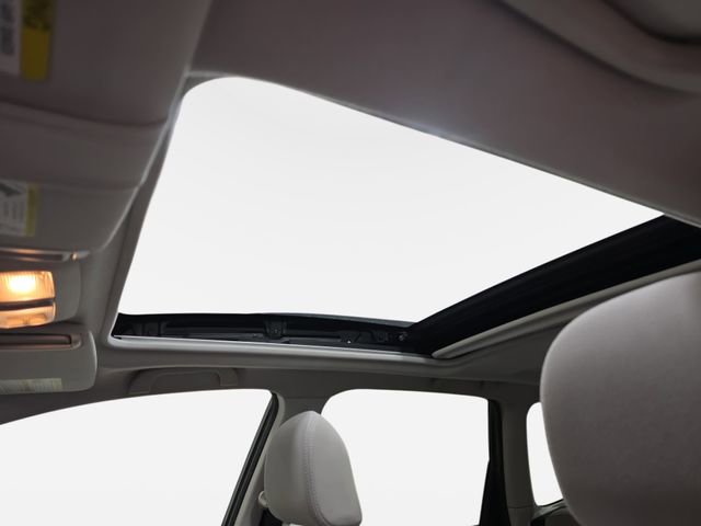 Used 2014 Subaru Forester 2.5i Premium w/ All-Weather Package image 27