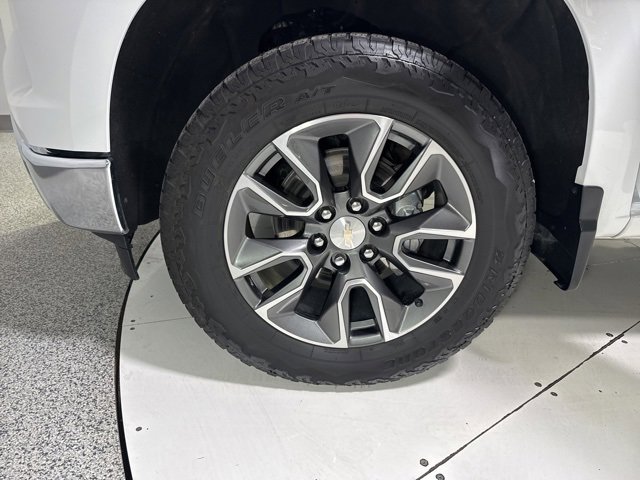 Used 2024 Chevrolet Silverado 1500 LT image 6