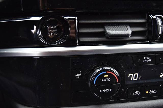 New 2025 Nissan Pathfinder SL image 18