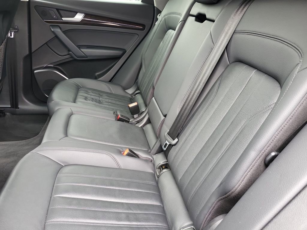 Used 2019 Audi Q5 2.0T Premium w/ Convenience Package image 11