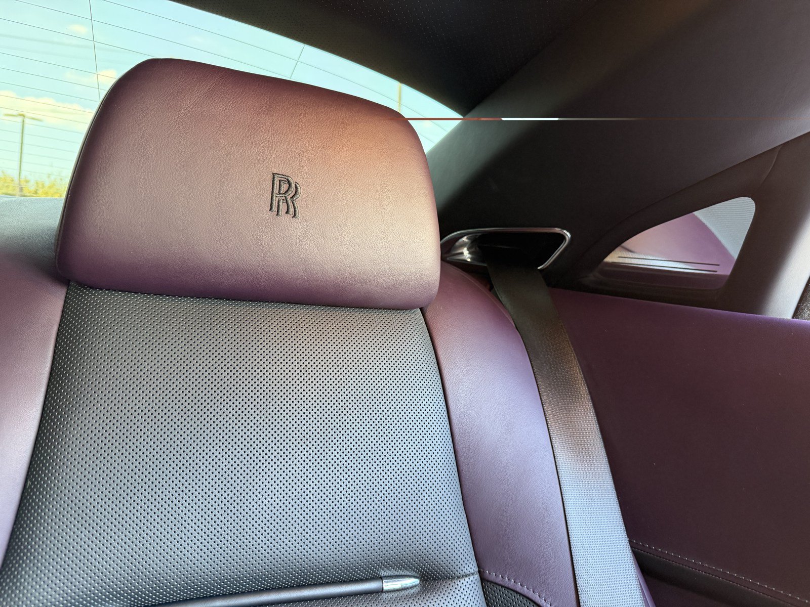 Used 2018 Rolls-Royce Wraith RWD image 38