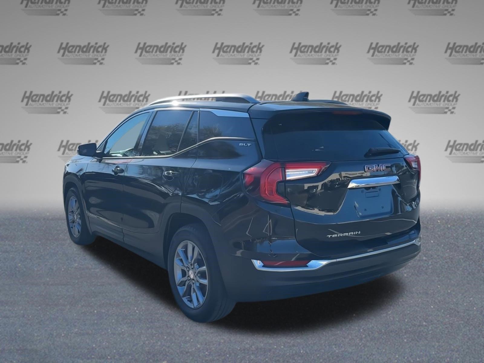 Used 2022 GMC Terrain SLT w/ LPO, Floor Liner Package image 41