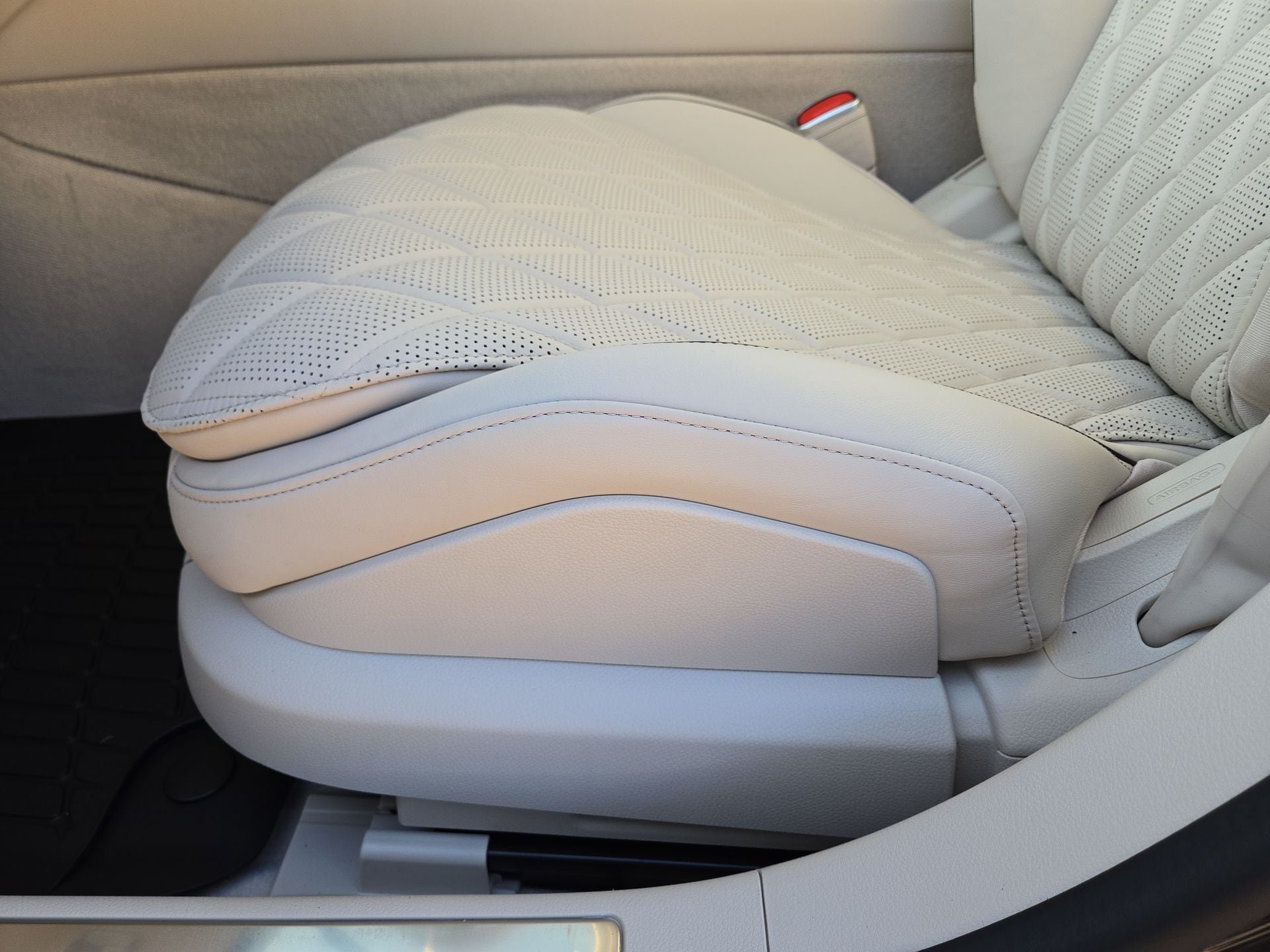 New 2027 Mercedes-Benz S 580 4MATIC Sedan image 17