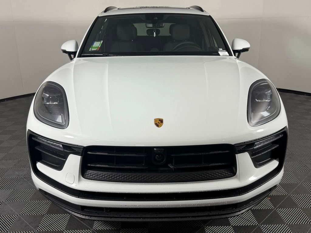 New 2026 Porsche Macan image 10