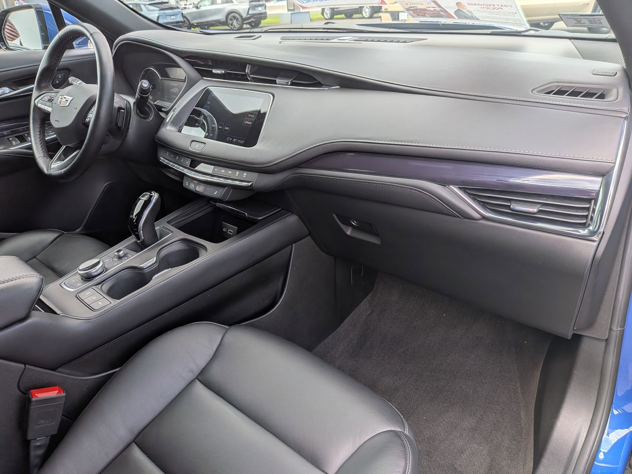 Certified 2023 Cadillac XT4 Luxury w/ Cold Weather Package AWD/4WD image 30