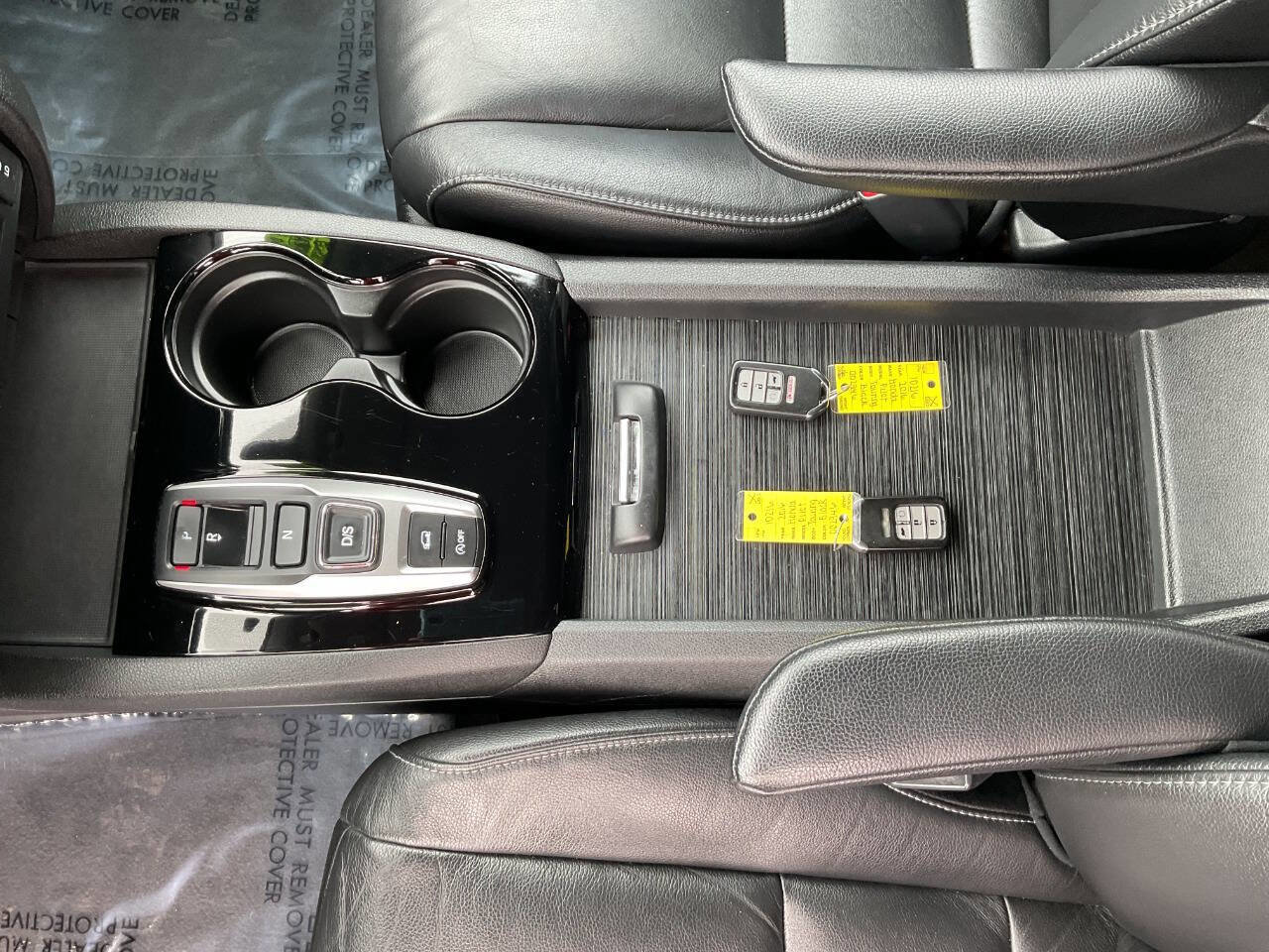 Used 2016 Honda Pilot Touring image 25