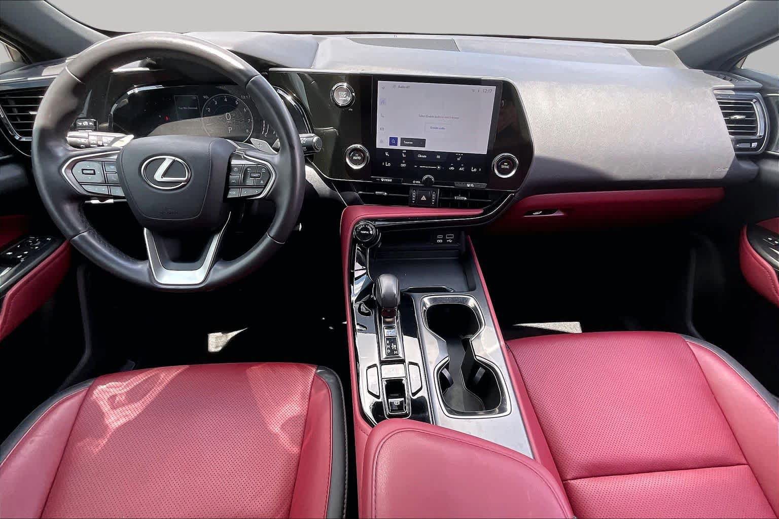 Used 2024 Lexus NX 250 FWD w/ Towing Package (2000 Lbs) image 13