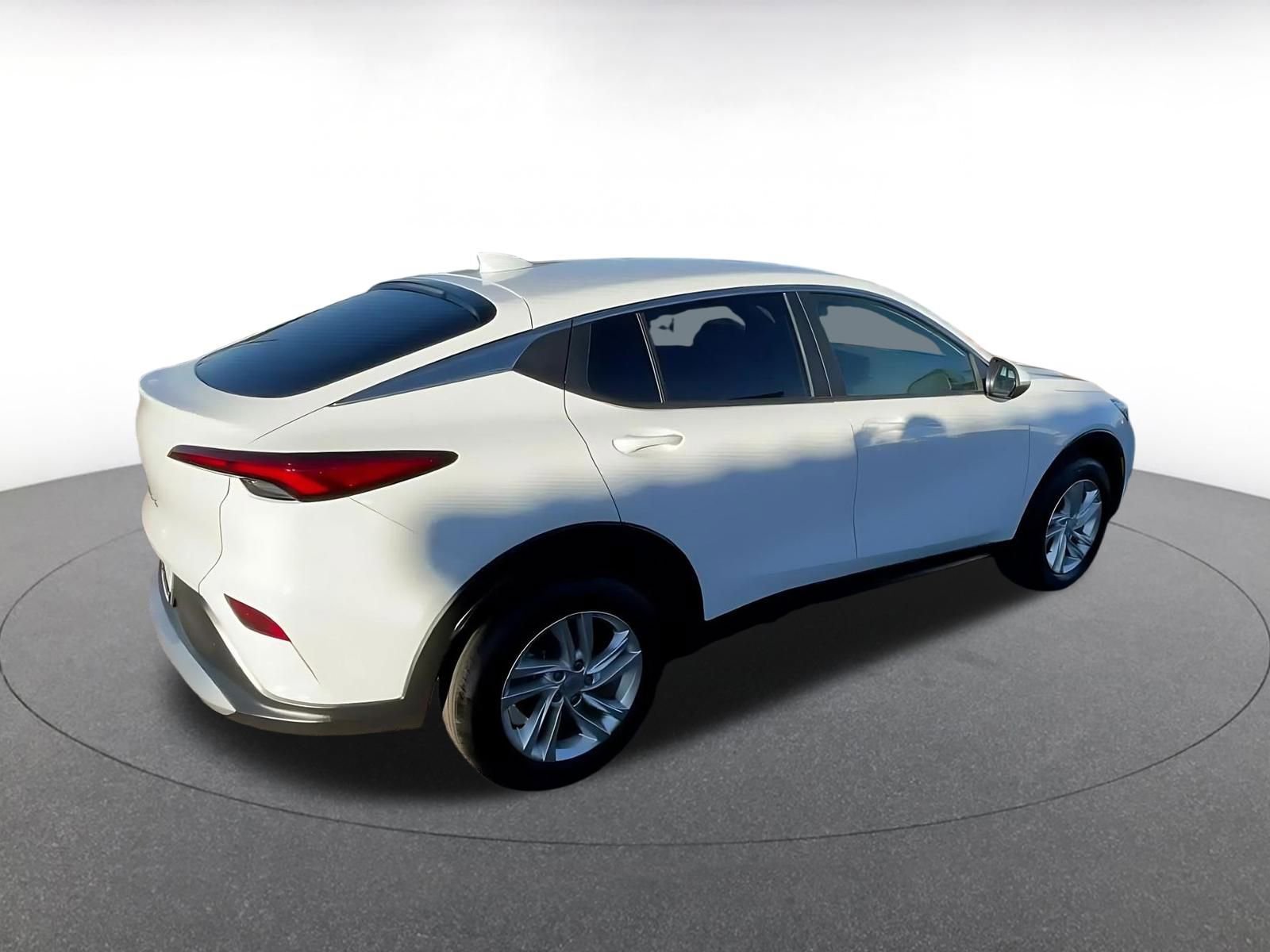 Used 2025 Buick Envista Preferred image 15