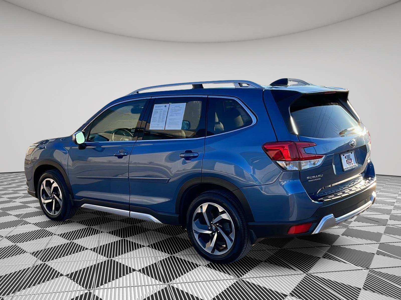 Used 2024 Subaru Forester Touring image 11