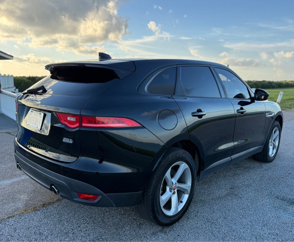 Used 2017 Jaguar F-PACE Premium AWD/4WD image 5