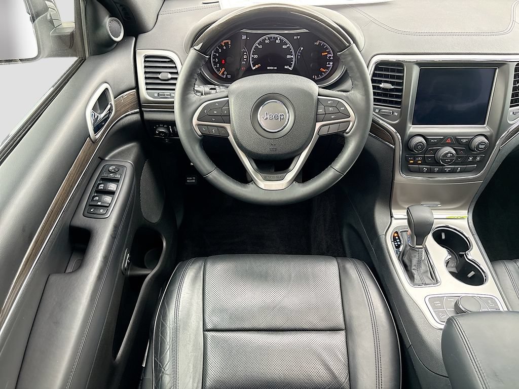Used 2018 Jeep Grand Cherokee Overland AWD/4WD image 10