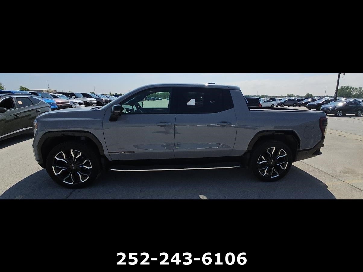 Used 2025 GMC Sierra EV Denali AWD/4WD image 7