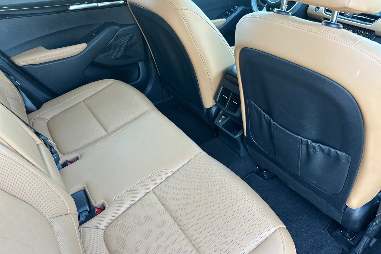 Certified 2024 Kia Seltos EX FWD image 19