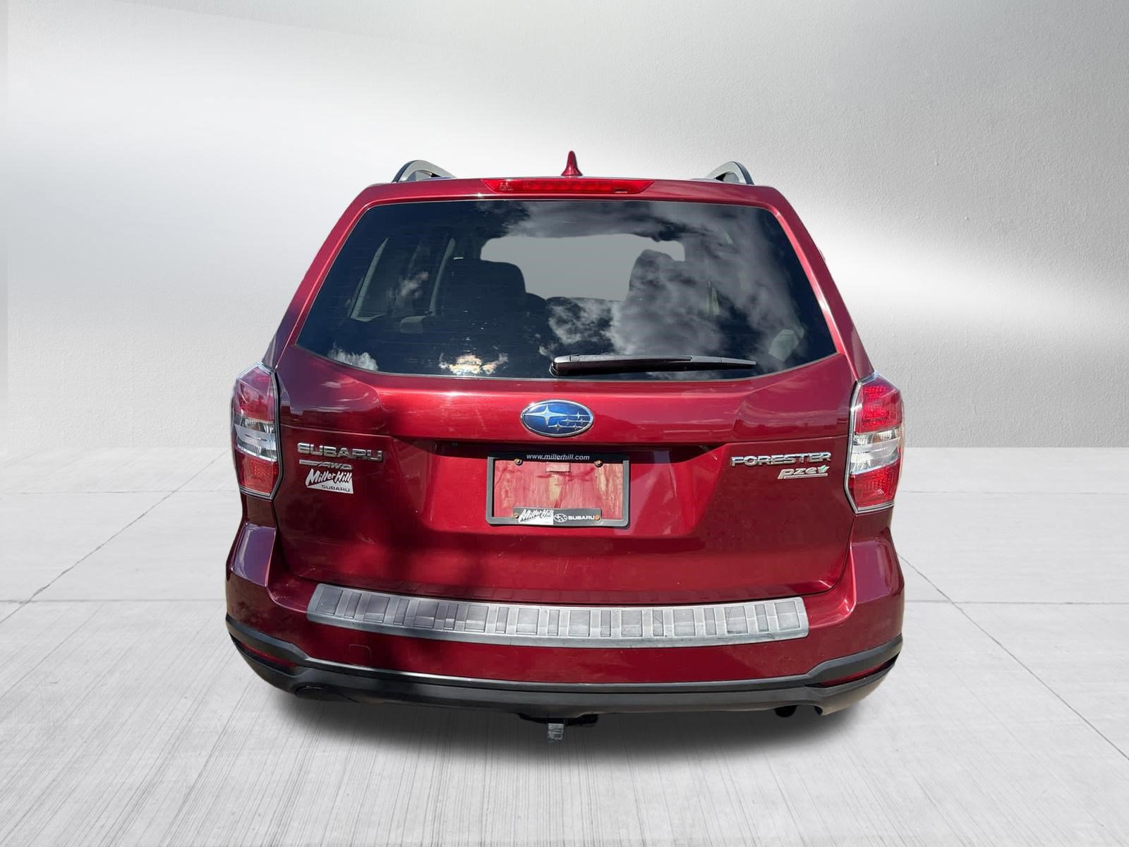 Used 2016 Subaru Forester 2.5i Premium w/ All-Weather Package AWD/4WD image 18