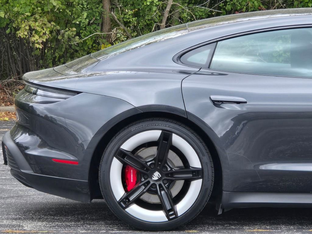 Certified 2025 Porsche Taycan 4S image 13