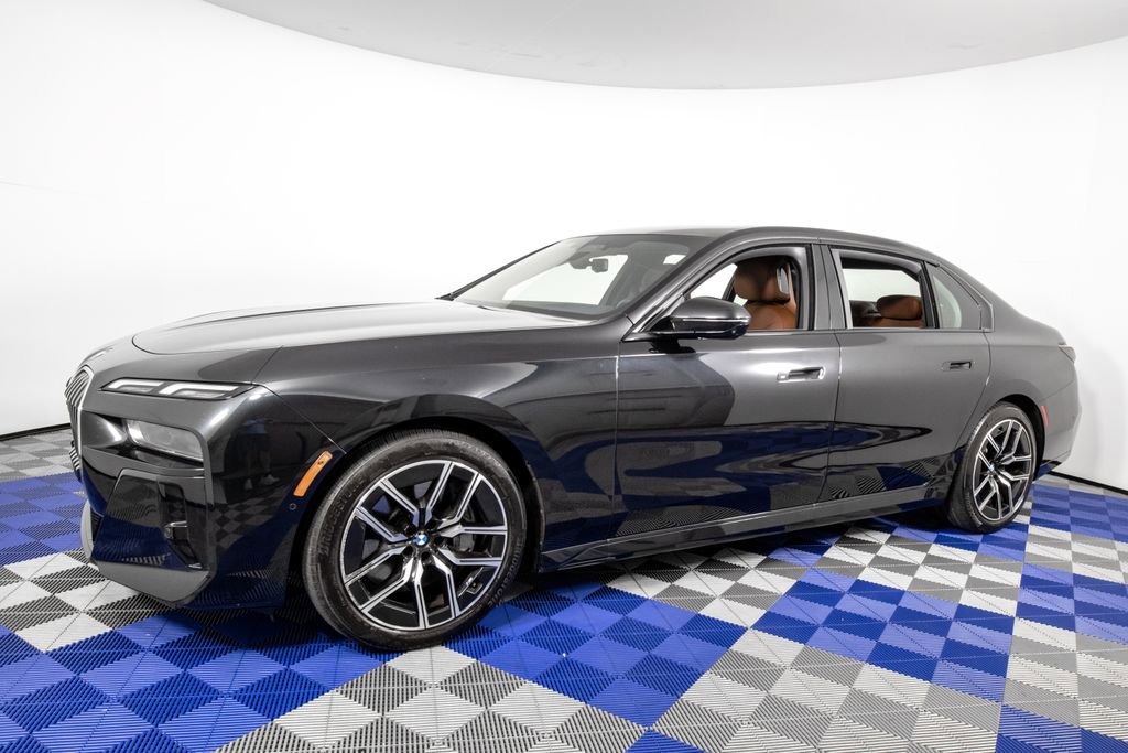 Used 2024 BMW 760i xDrive AWD/4WD image 1