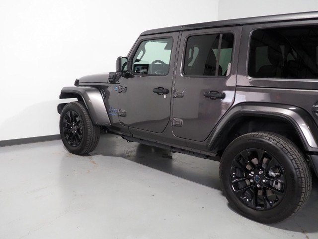 Used 2025 Jeep Wrangler 4xe Sahara w/ Safety Group AWD/4WD image 50