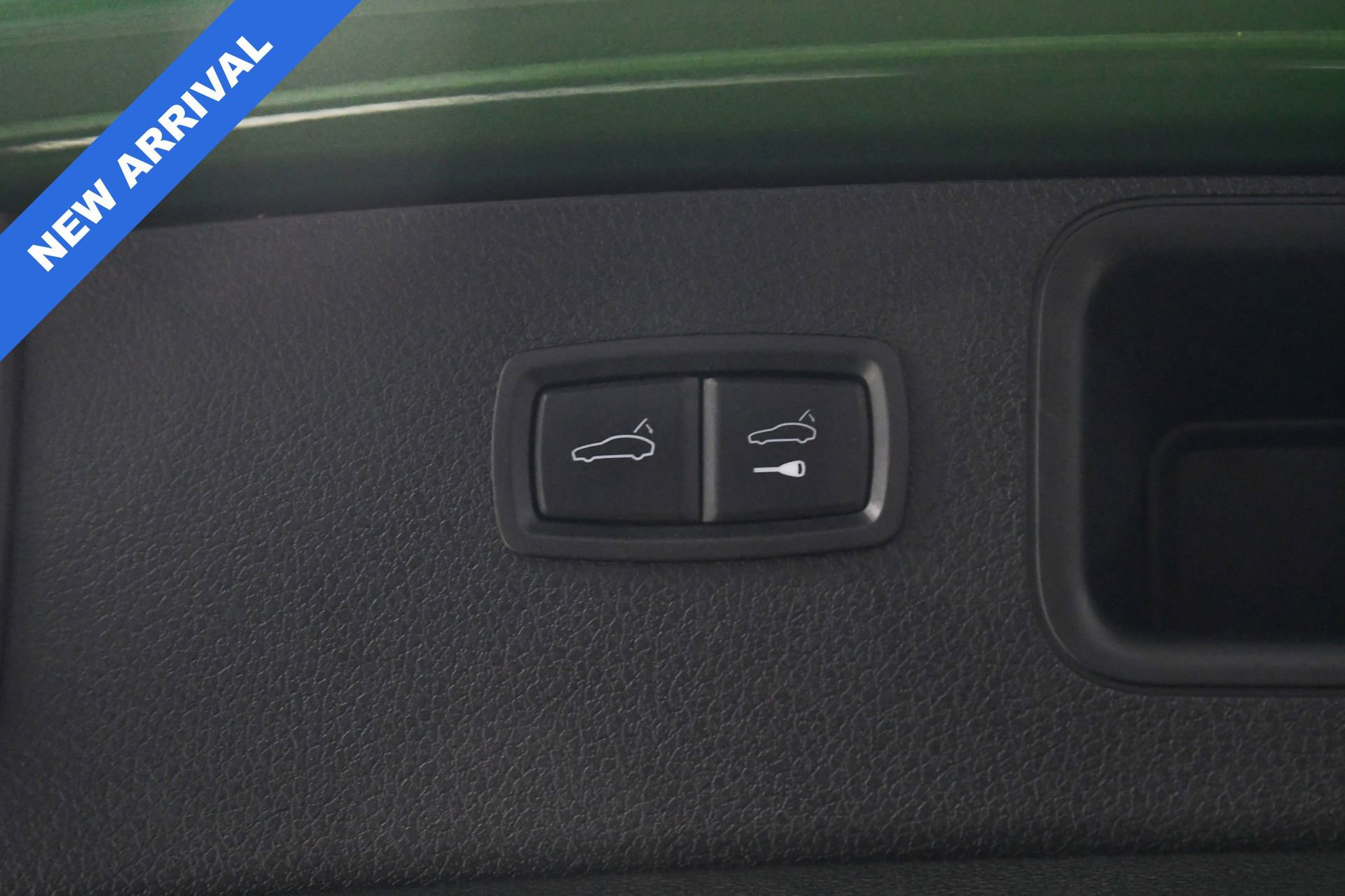 Used 2019 Porsche Macan Base image 8