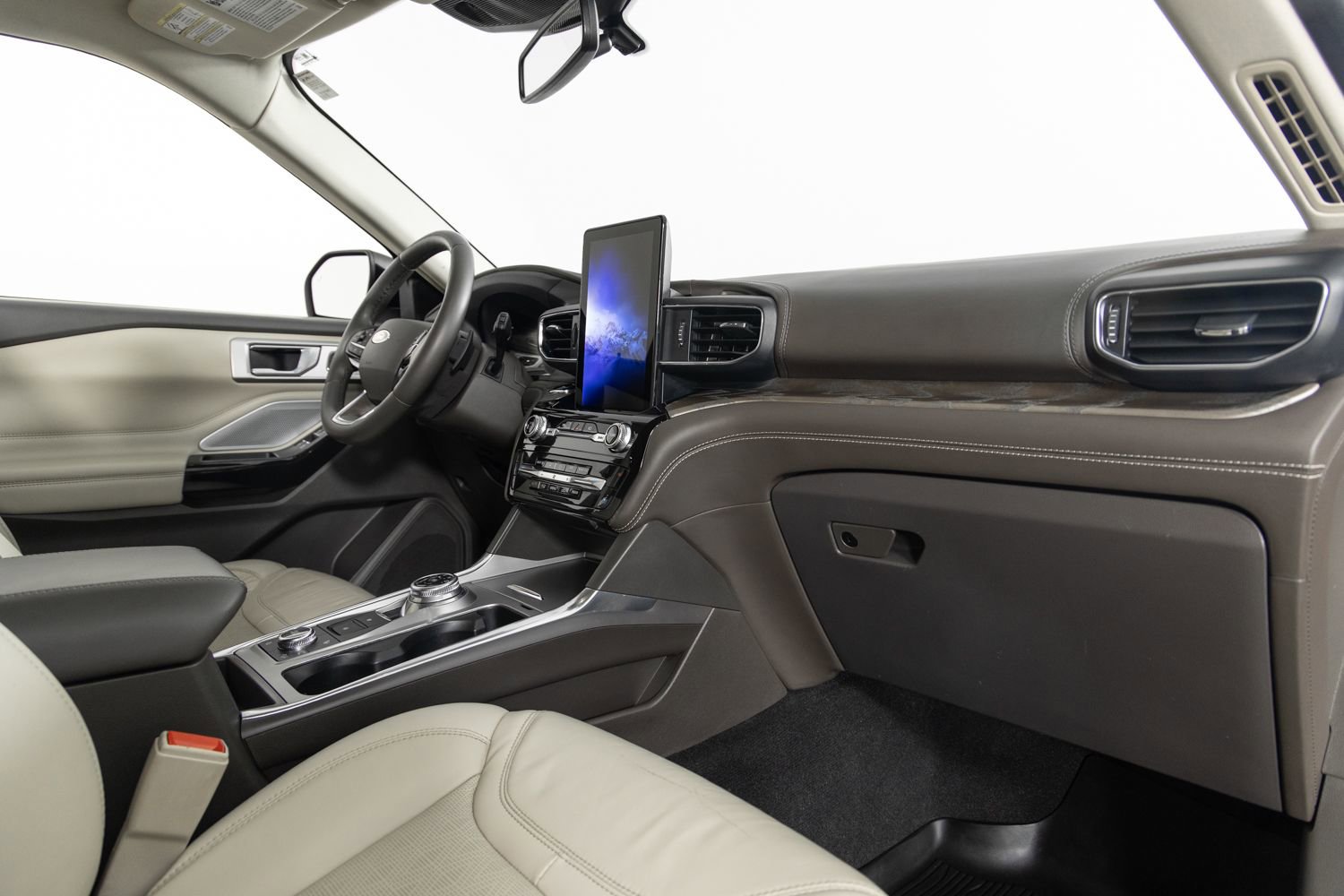 Used 2021 Ford Explorer Platinum w/ Equipment Group 601A image 27