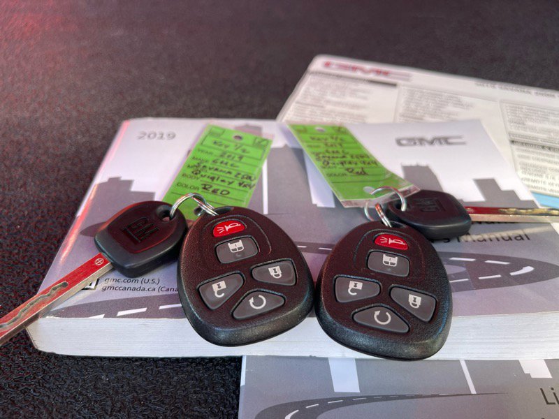 Used 2019 GMC Savana 2500 w/ Enhanced Convenience Package image 37