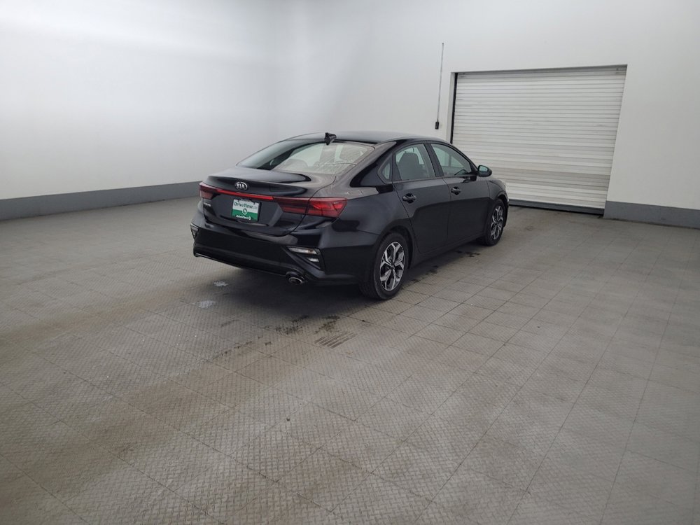 Used 2019 Kia Forte LXS FWD image 9