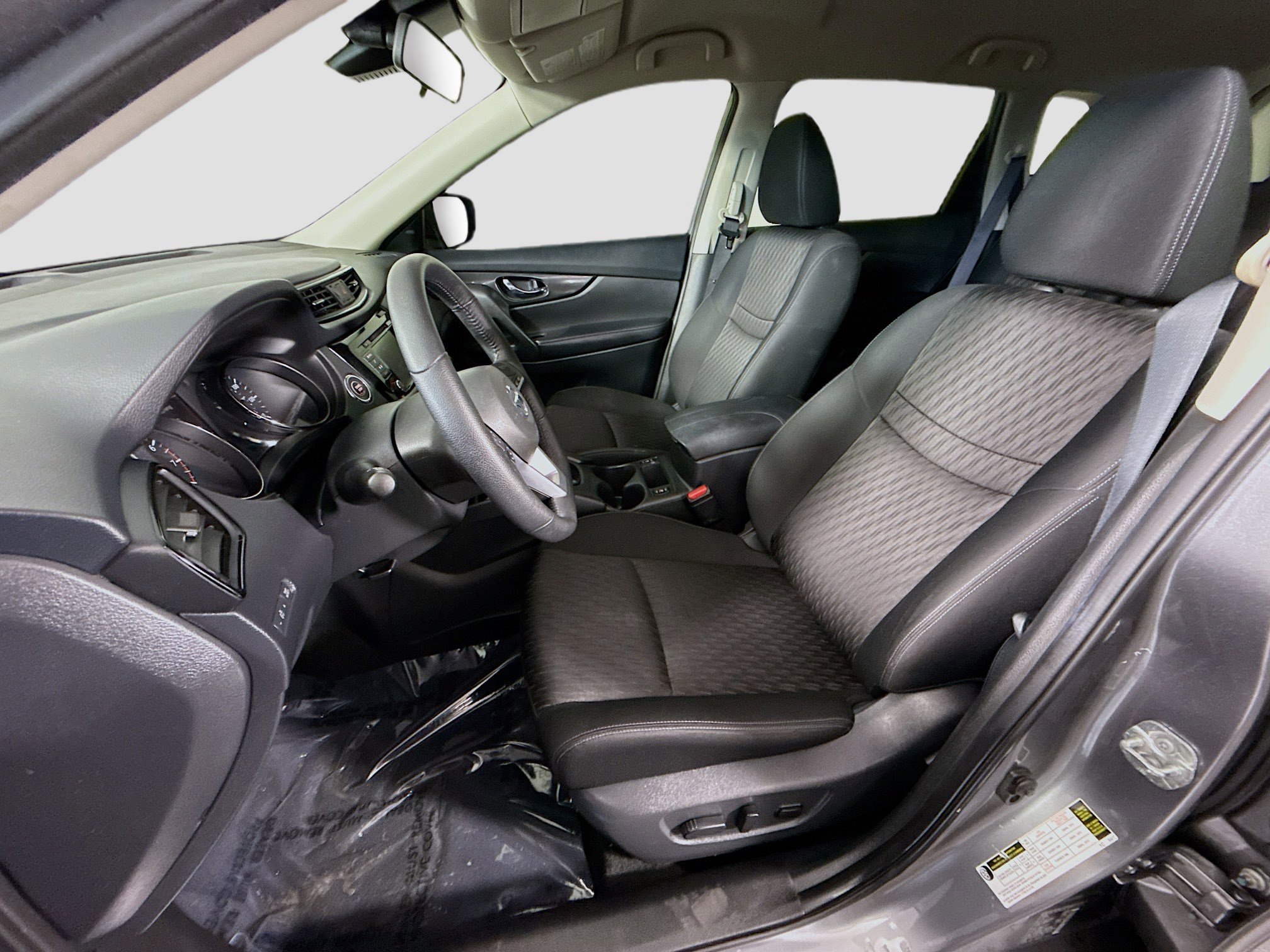 Used 2019 Nissan Rogue SV image 22