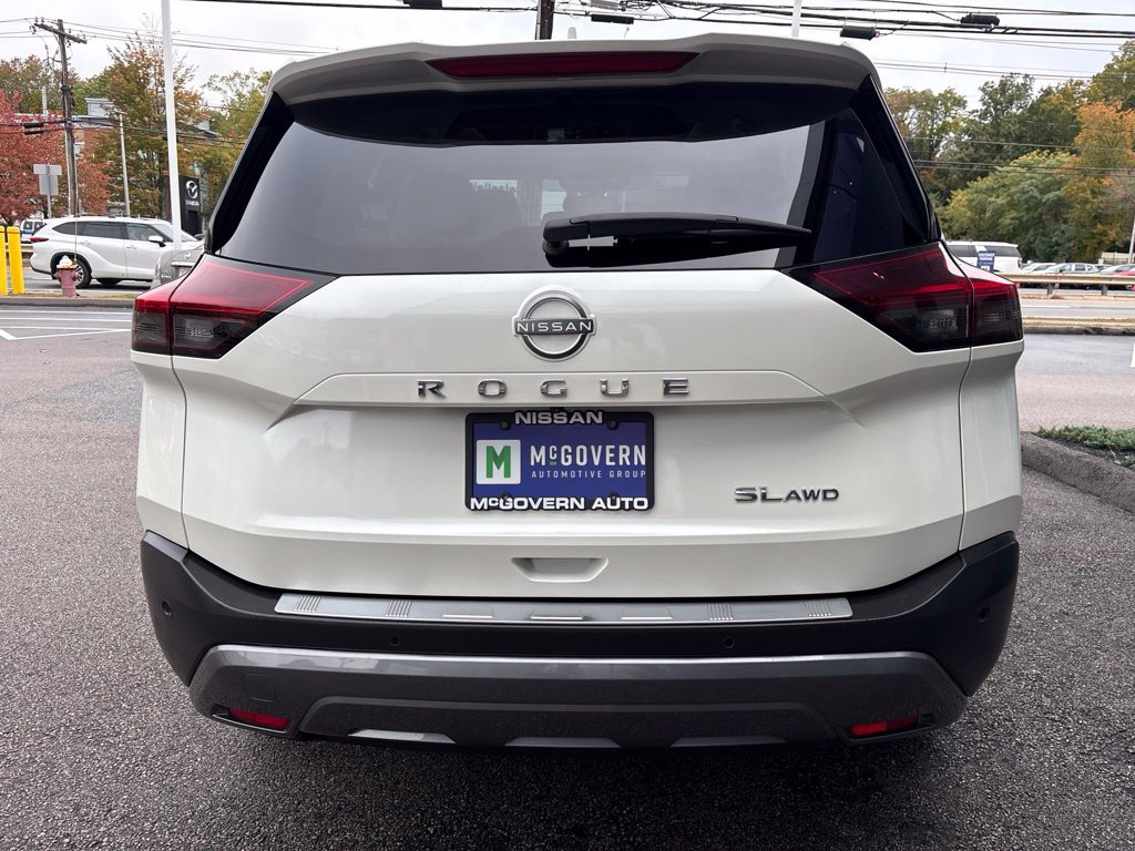 Certified 2023 Nissan Rogue SL w/ SL Premium Package AWD/4WD image 7