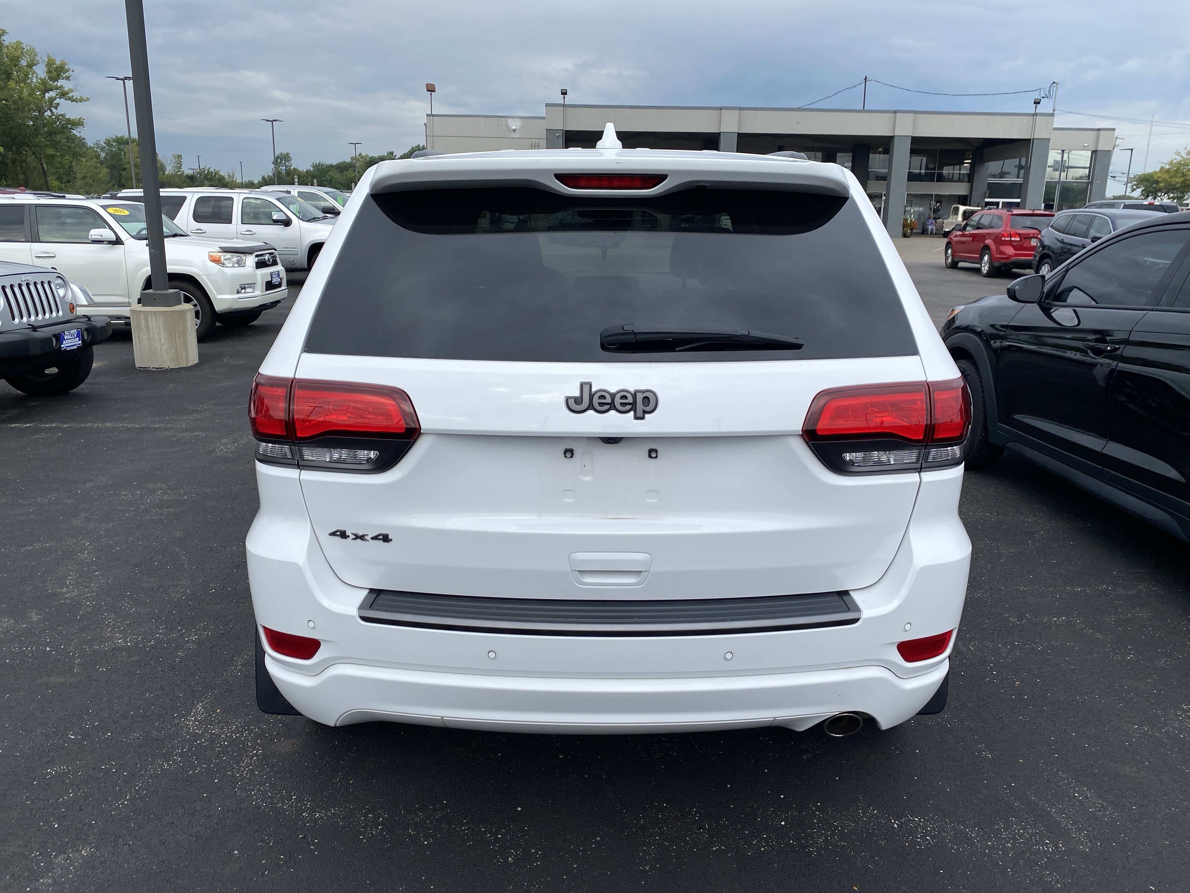 Used 2021 Jeep Grand Cherokee Limited w/ Quick Order Package 28K 80th AWD/4WD image 3