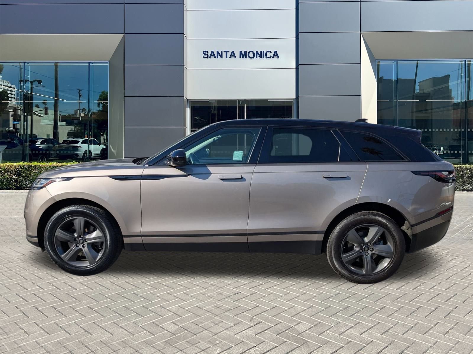 Used 2023 Land Rover Range Rover Velar S image 9