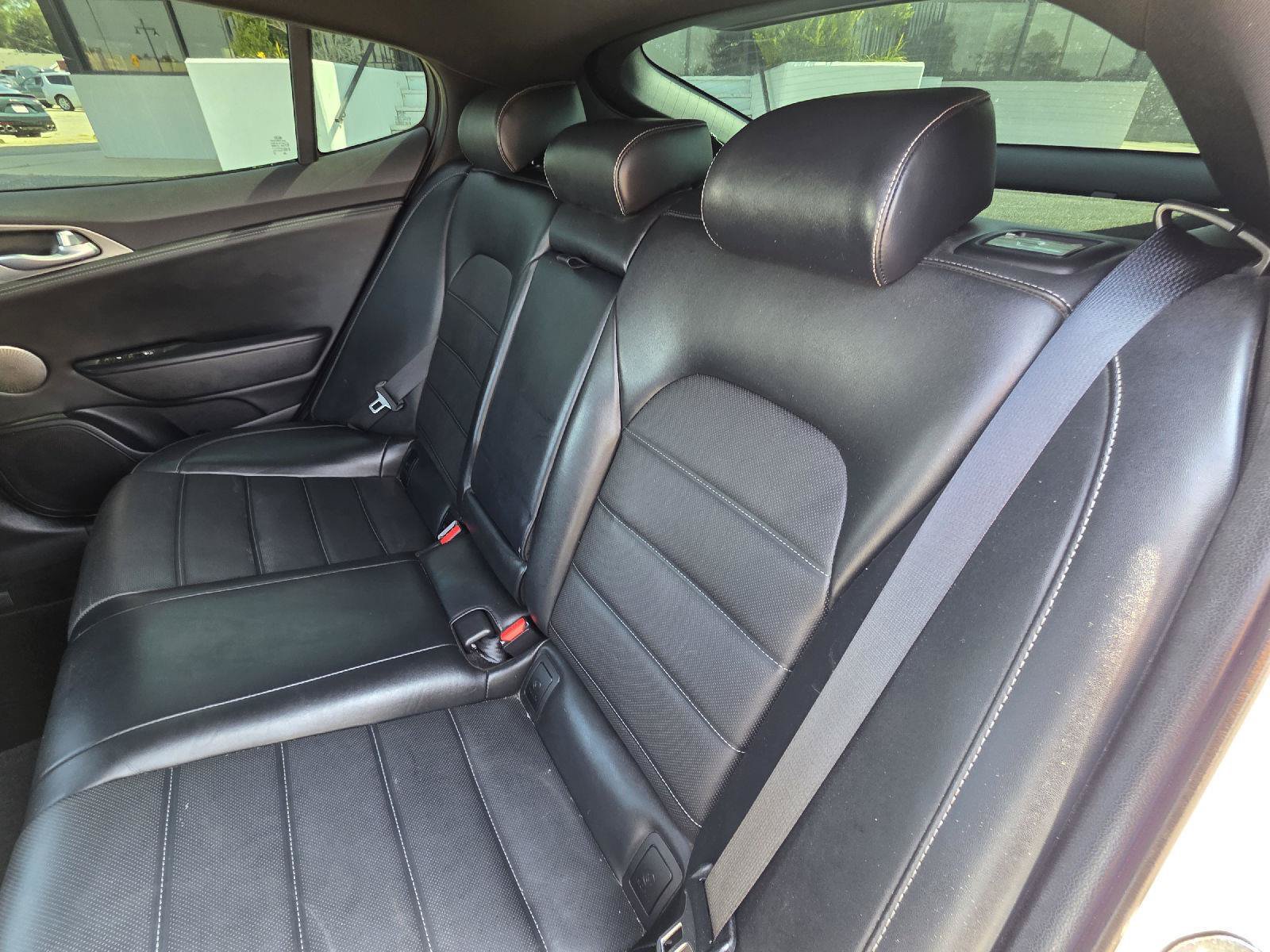 Used 2021 Kia Stinger GT2 RWD image 35