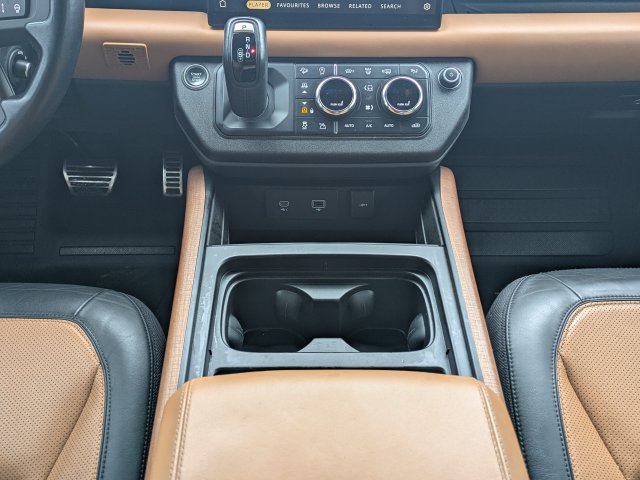 Used 2023 Land Rover Defender 130 X AWD/4WD image 39