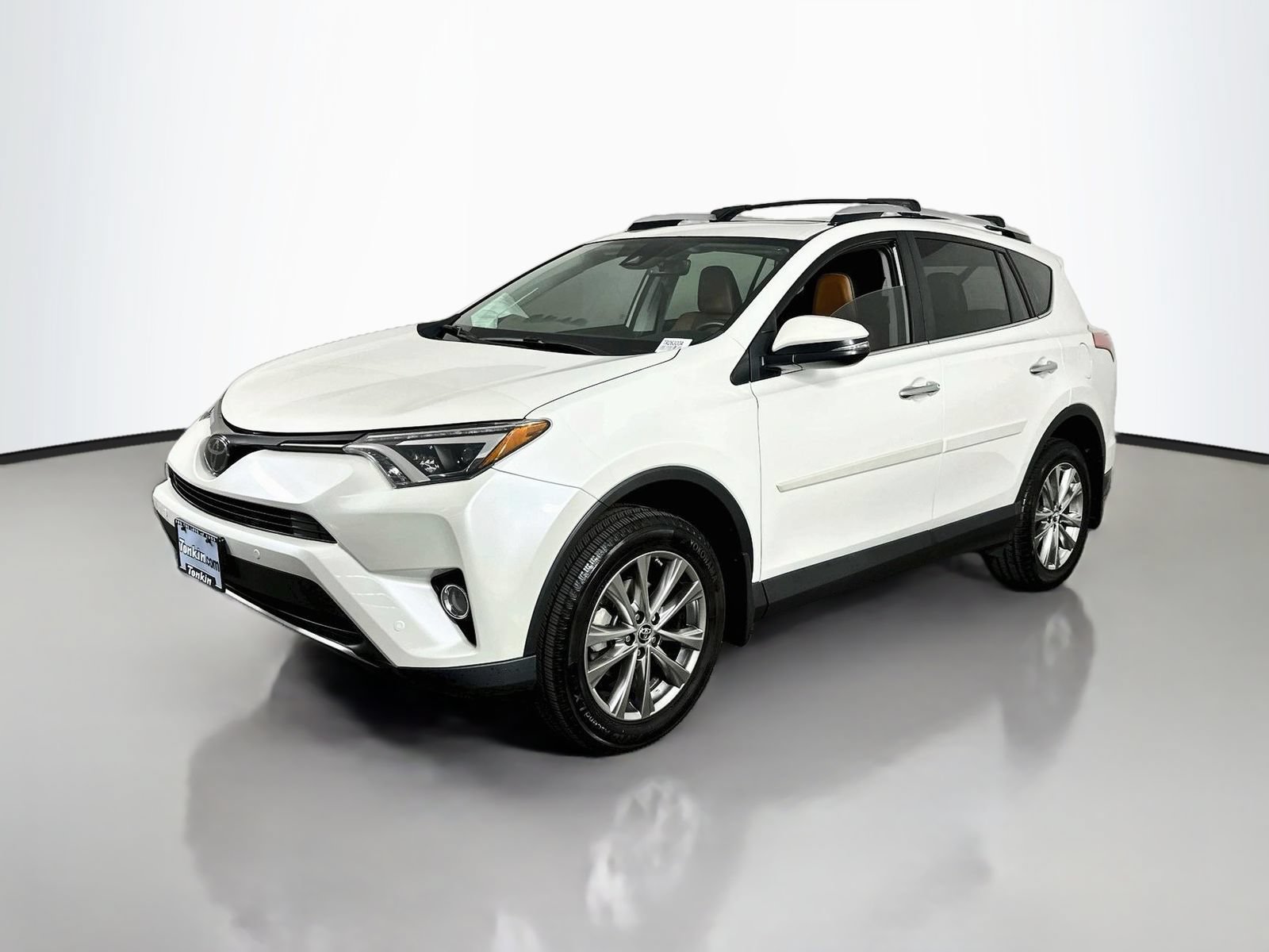 Used 2016 Toyota RAV4 Limited AWD/4WD image 3
