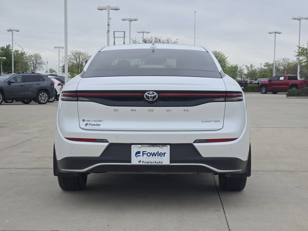 Used 2024 Toyota Crown Limited image 6