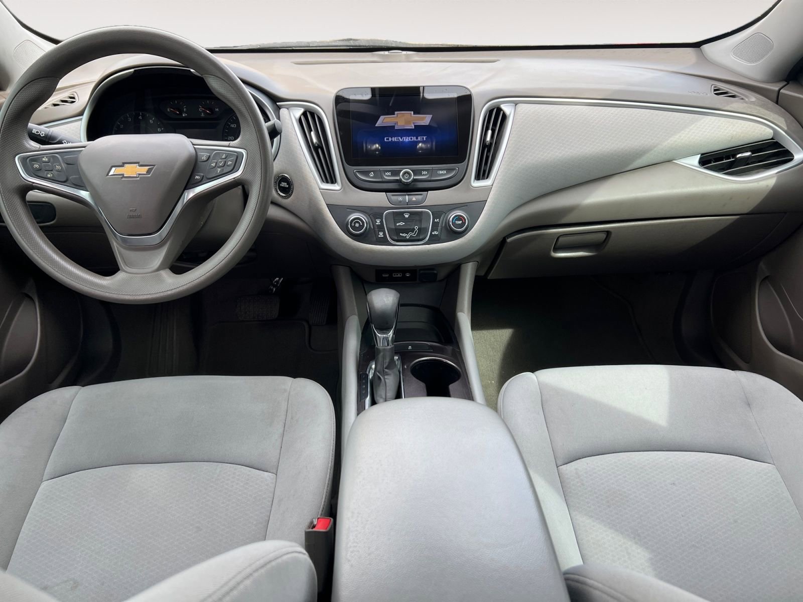 Used 2022 Chevrolet Malibu LS FWD image 10