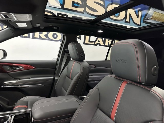 Used 2024 Chevrolet Traverse RS image 13