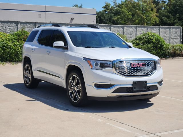 Used 2019 GMC Acadia Denali w/ Technology Package FWD image 3