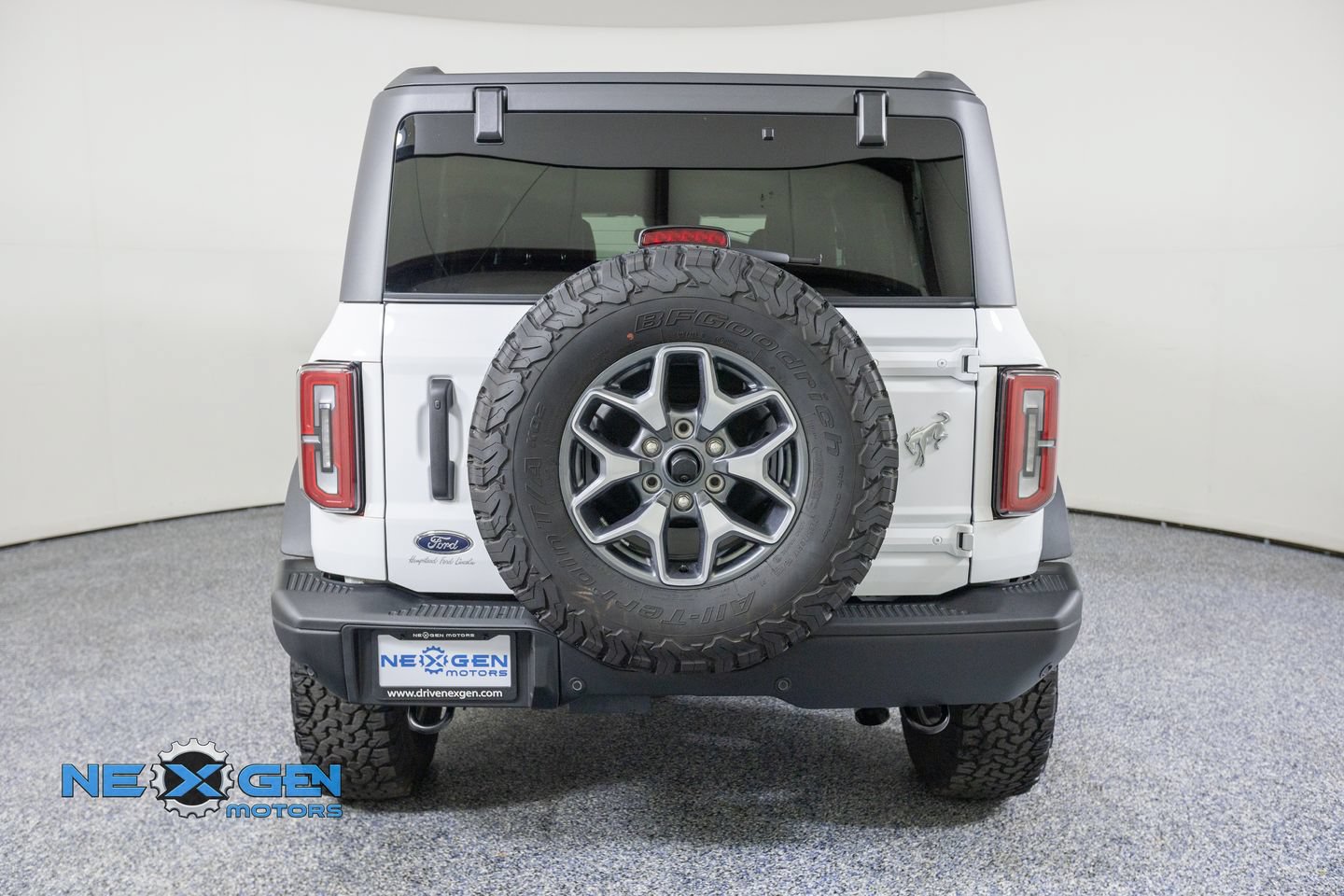 Used 2024 Ford Bronco Badlands AWD/4WD image 6