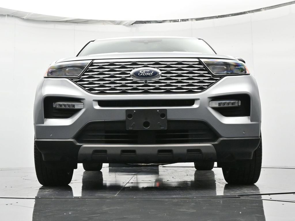 Used 2021 Ford Explorer Platinum w/ Equipment Group 601A AWD/4WD image 47