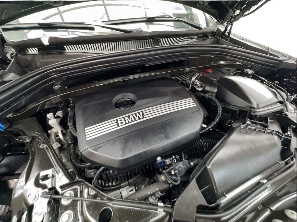 Used 2025 BMW X2 xDrive28i AWD/4WD image 18