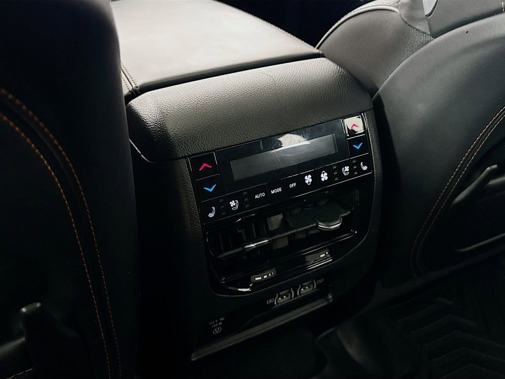 Used 2023 Jeep Grand Cherokee Summit image 29