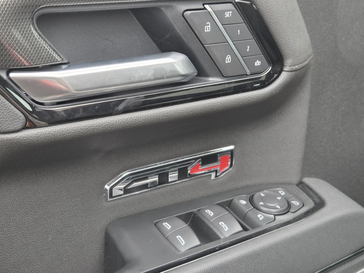 New 2026 GMC Sierra 1500 AT4 w/ AT4 Premium Package AWD/4WD image 31