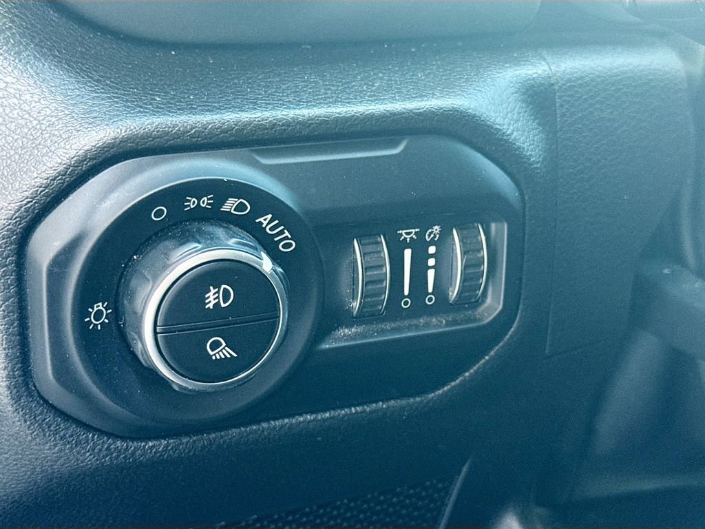 Used 2021 Jeep Gladiator Sport AWD/4WD image 11