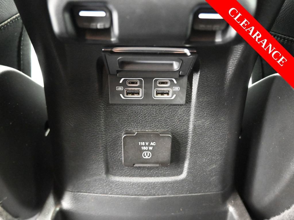 Used 2022 Jeep Wrangler Unlimited Sahara image 37