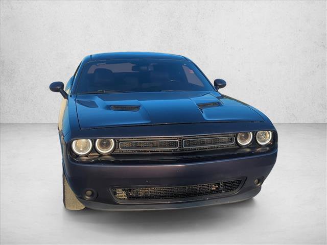 Used 2018 Dodge Challenger SXT RWD video 2