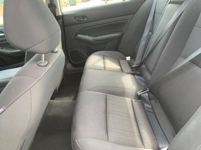 Used 2025 Nissan Altima 2.5 SV FWD image 23