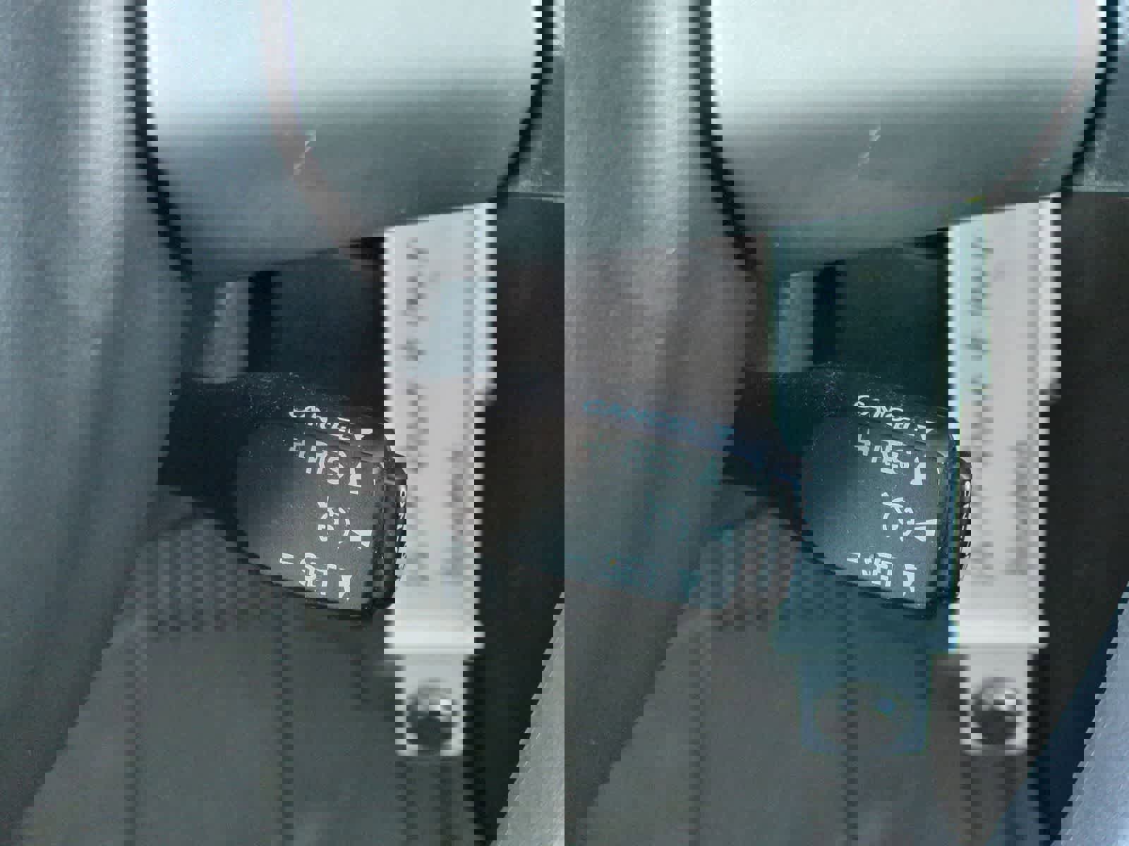 Used 2010 Toyota FJ Cruiser 4WD image 25