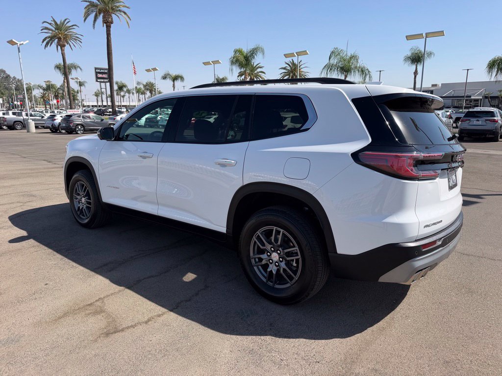 Used 2026 GMC Acadia Elevation FWD image 4