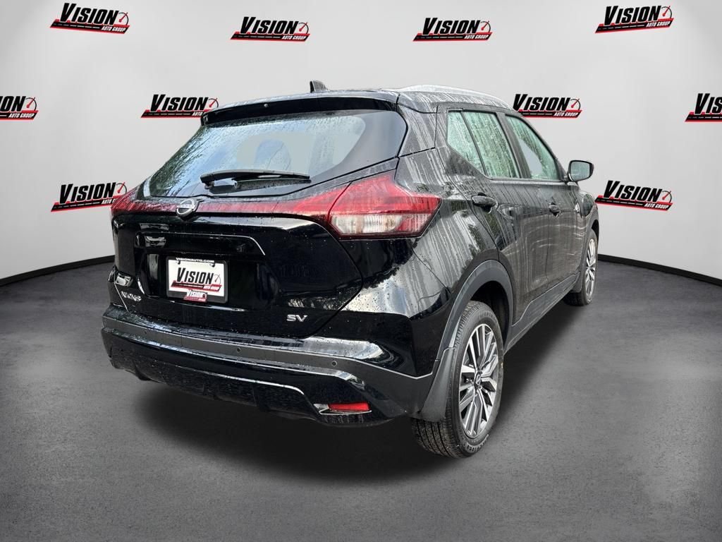 Certified 2024 Nissan Kicks SV FWD image 5