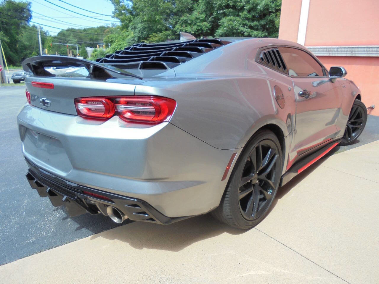 Used 2023 Chevrolet Camaro LT image 10